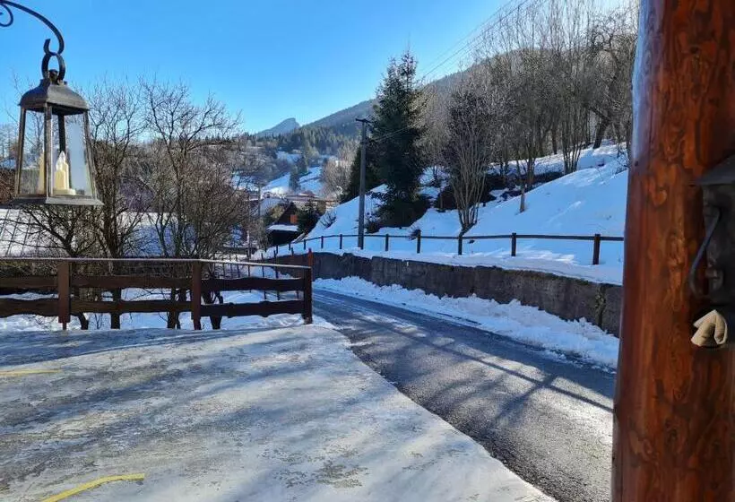 Majatalo Penzión Malá Fatra U ďurka