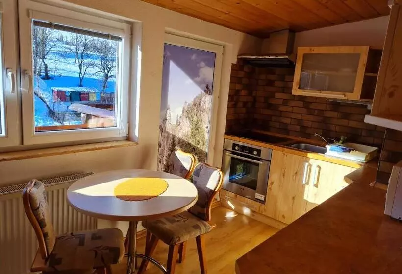 Majatalo Penzión Malá Fatra U ďurka