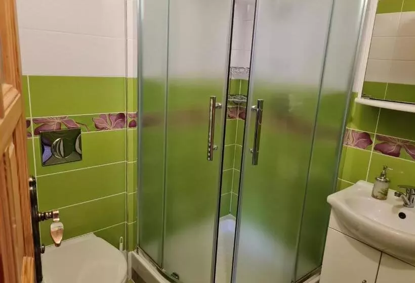 Majatalo Penzión Malá Fatra U ďurka