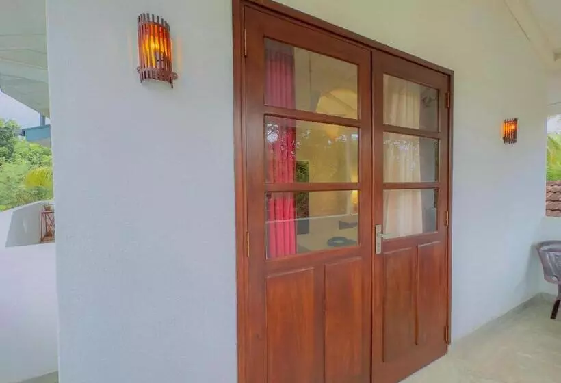 Majatalo Sayuru Villa