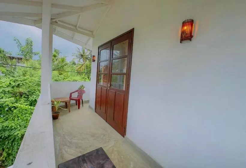 Majatalo Sayuru Villa