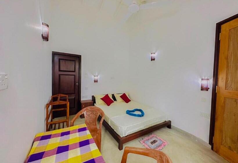 Pensione Sayuru Villa