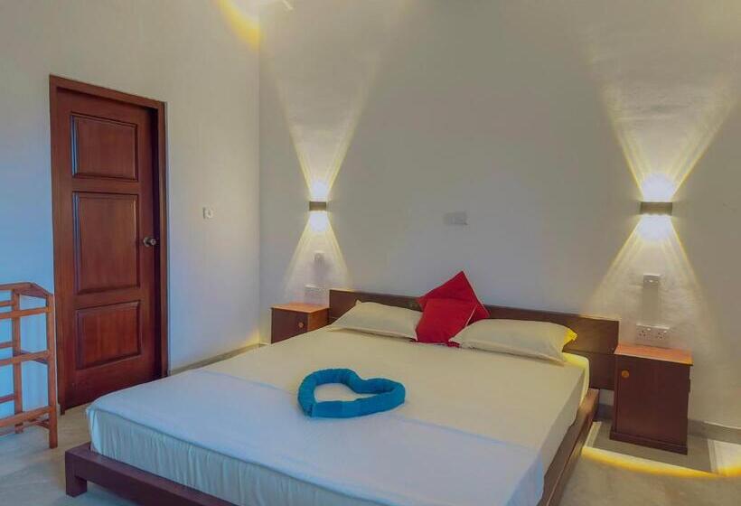 Pensione Sayuru Villa