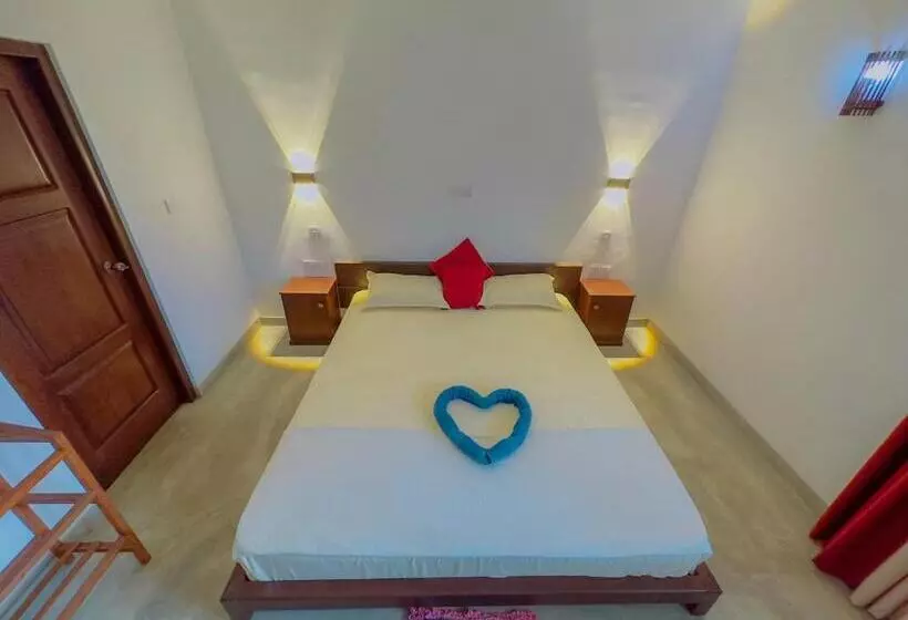 Majatalo Sayuru Villa