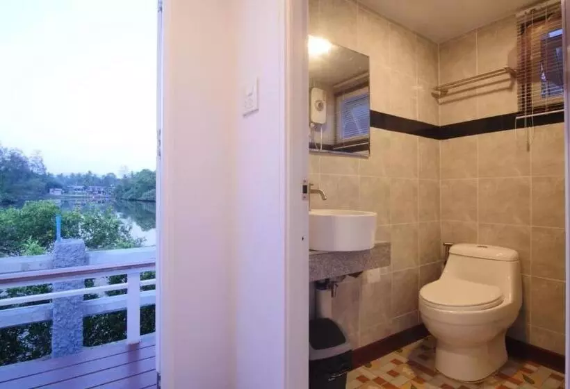 Simork Lake &beach Resort