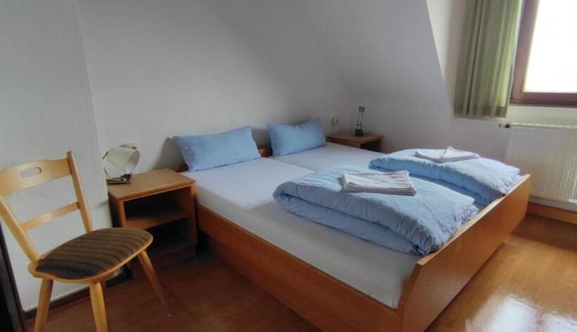 Hostel Würzburger Haus