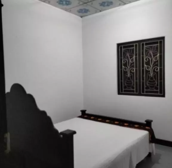 تختخواب و صبحانه Suman Beach Rooms