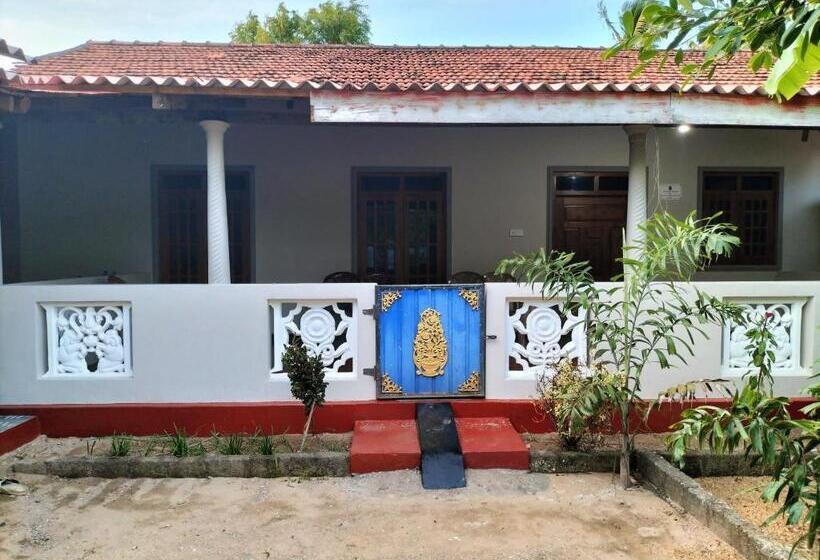 تختخواب و صبحانه Suman Beach Rooms