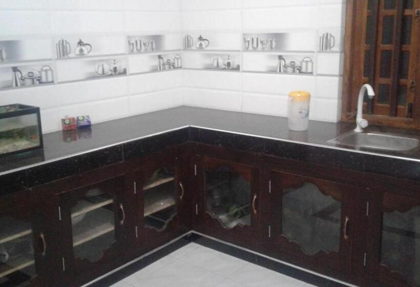 تختخواب و صبحانه Suman Beach Rooms