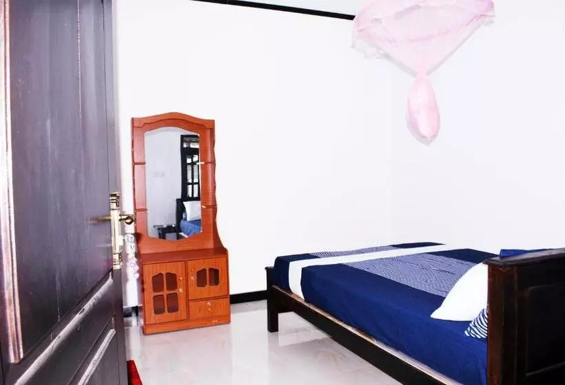 تختخواب و صبحانه Suman Beach Rooms
