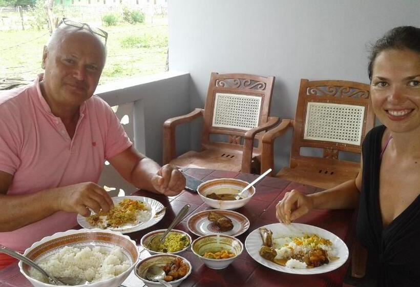 تختخواب و صبحانه Suman Beach Rooms