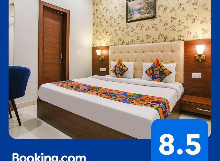 Fabhotel Golden City