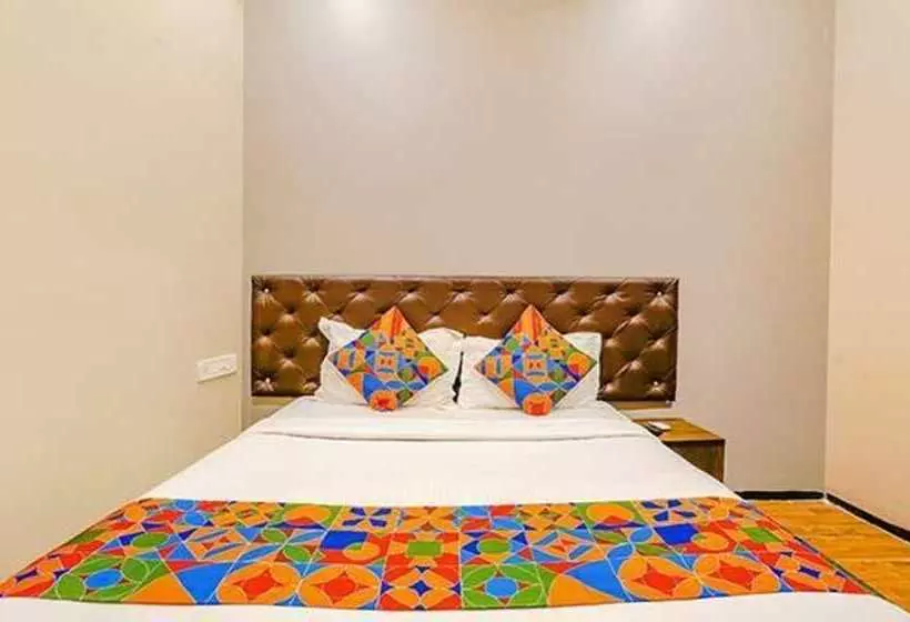 هتل Fabexpress Comfort Stay   Nr Mumbai International Airport