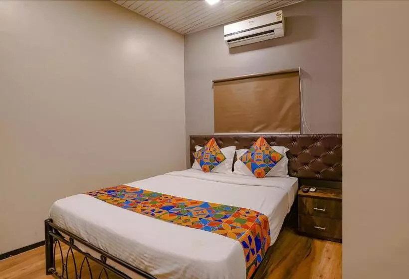 هتل Fabexpress Comfort Stay   Nr Mumbai International Airport