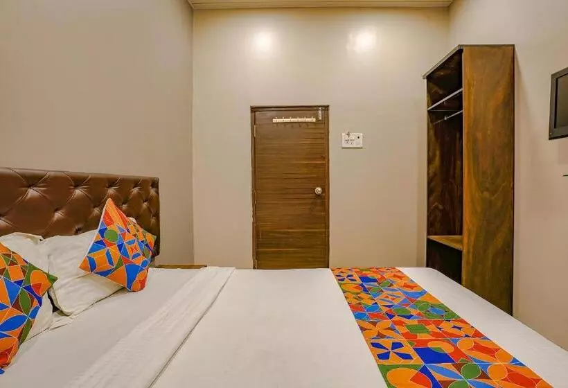 هتل Fabexpress Comfort Stay   Nr Mumbai International Airport