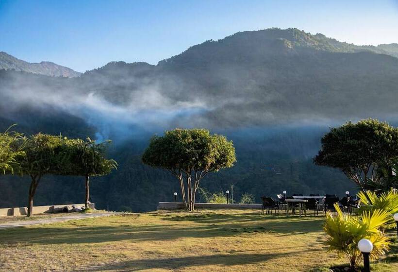 هتل Gateway Himalaya Resort