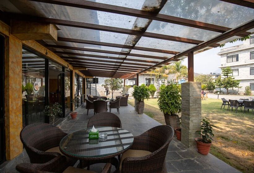 هتل Gateway Himalaya Resort