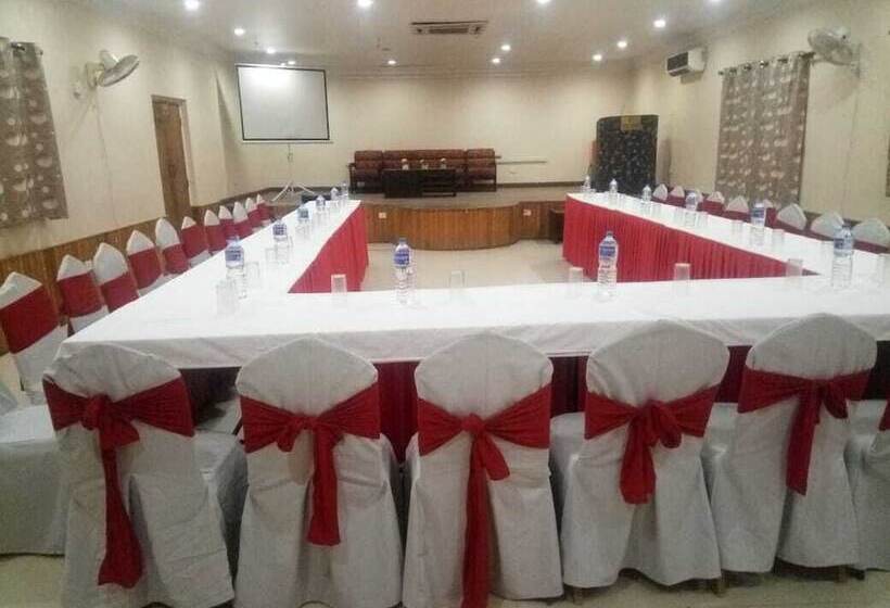 هتل Gateway Himalaya Resort