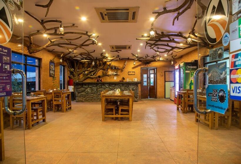 هتل Gateway Himalaya Resort