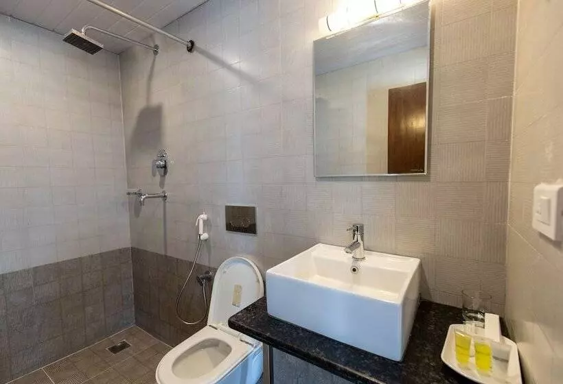 هتل Gateway Himalaya Resort