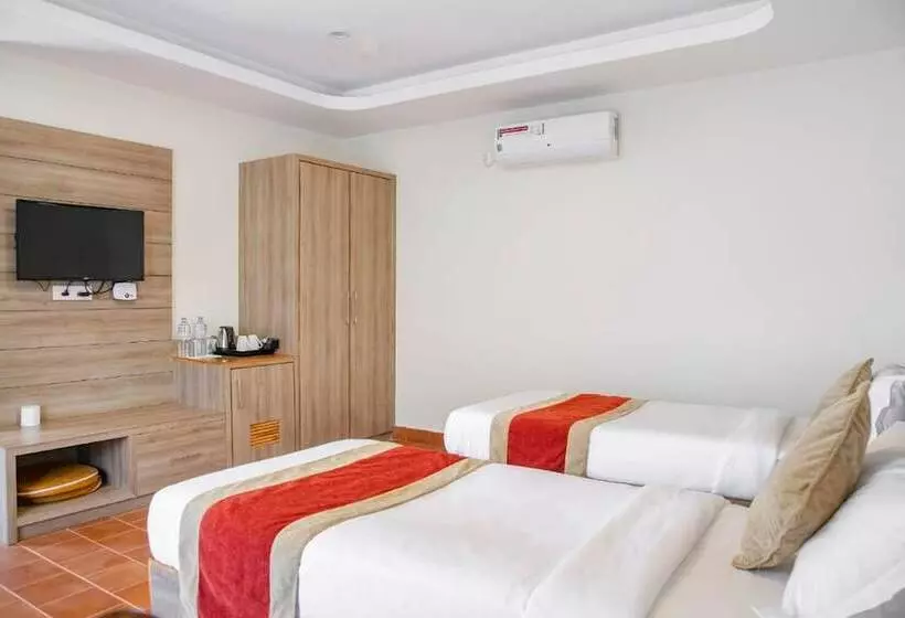 هتل Gateway Himalaya Resort