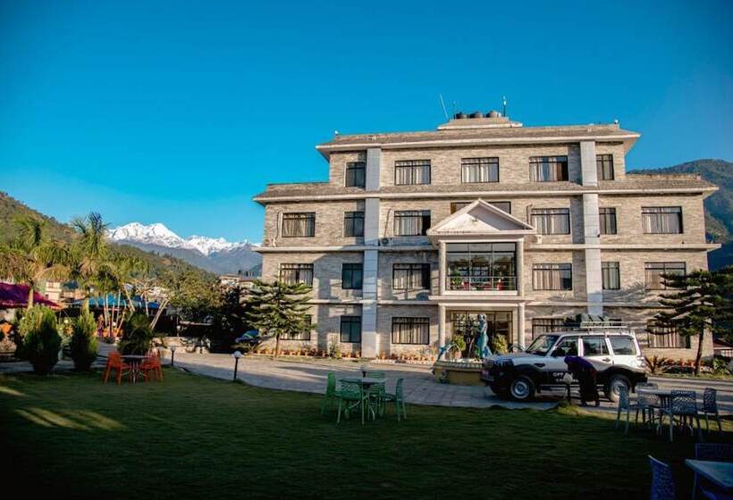 هتل Gateway Himalaya Resort