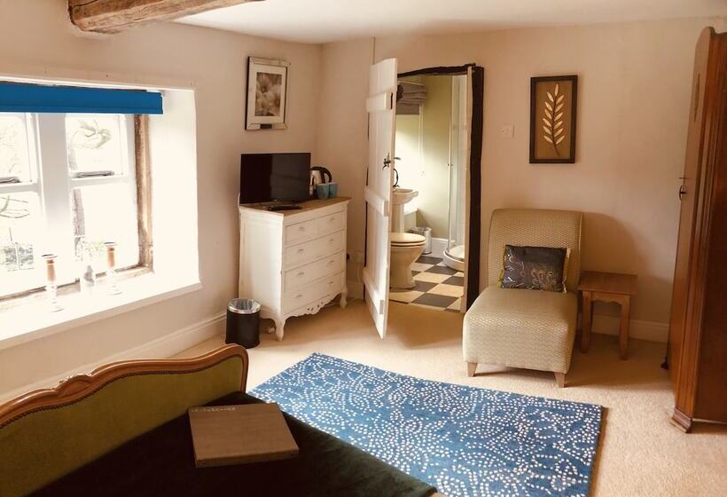 호텔 Gratton Grange Farm Bed & Breakfast