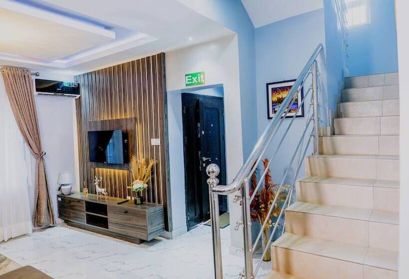 هتل Grey Top Apartment