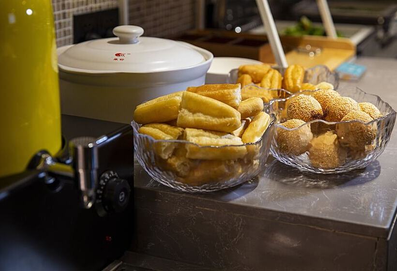 בית מלון כפרי Kunyixingguangjiudian