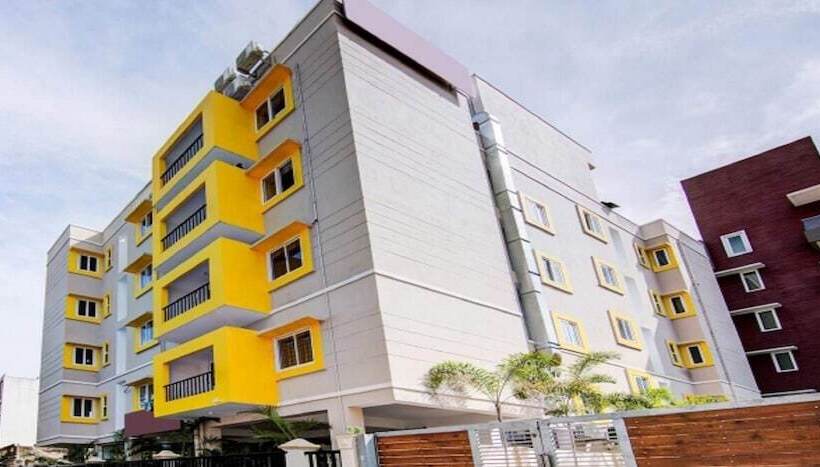 هتل Seashore Residency