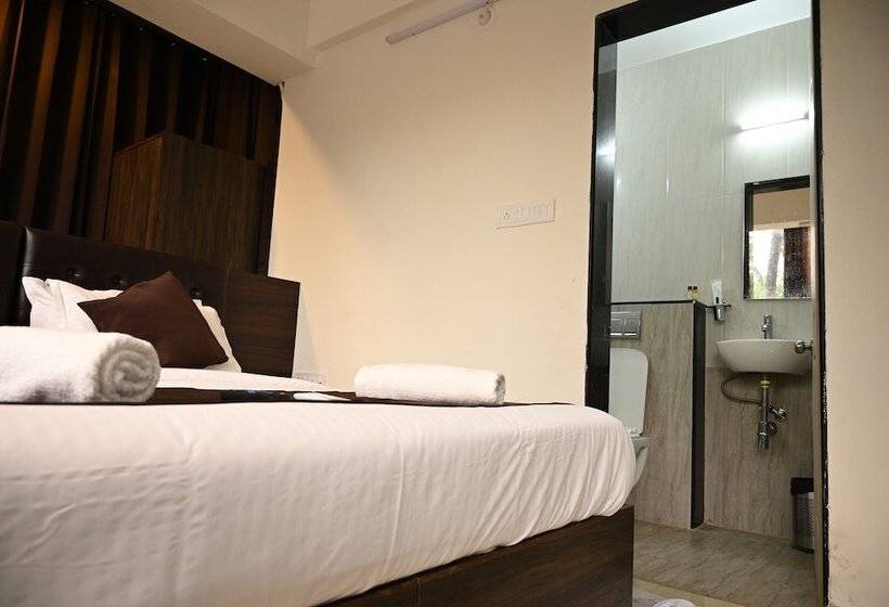 בית מלון כפרי La Mer Beach Resorts