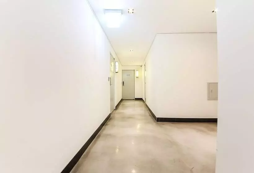 Motelli Jinju Hotel Owl