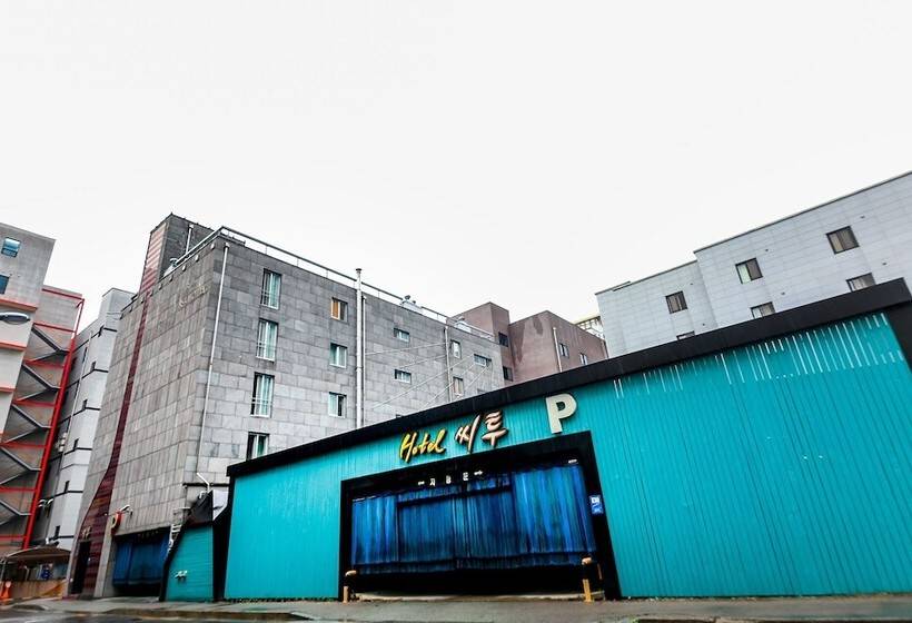 Motel Jeonju New Town Ssitu