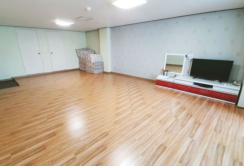 Motel Yangyang Naksan Pebble Beach