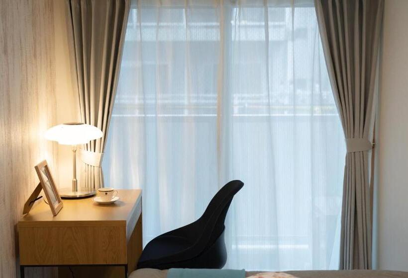 Osaka Sunshine Tower21