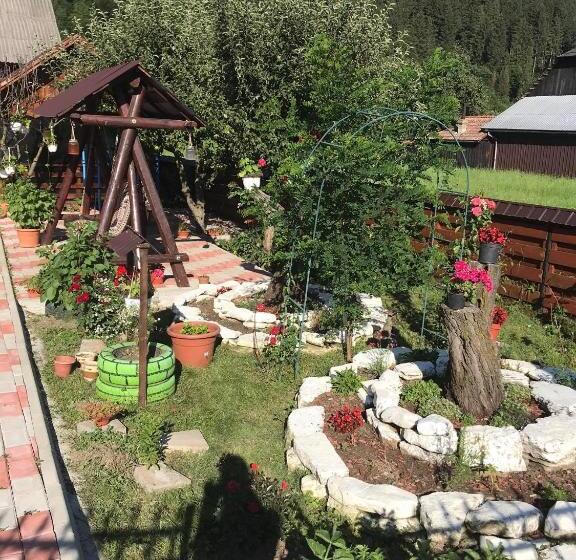 پانسیون Casa Irina