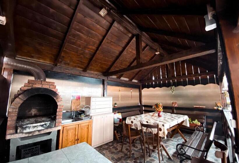 پانسیون Casa Irina