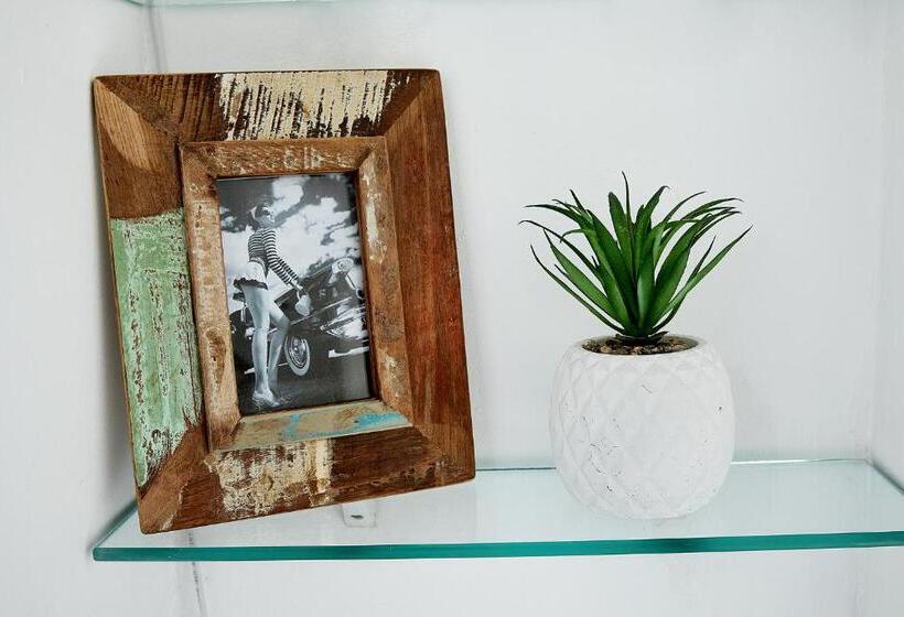 پانسیون Guest House Aquarius