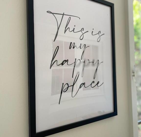 بنسيون Lurline Lodge