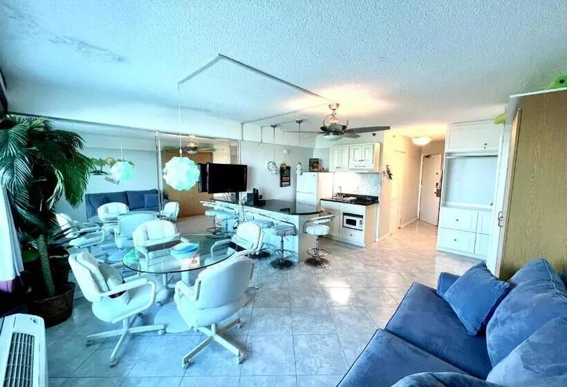 3rd Floor Balcony Beach View Studio Condo In The Beach Club
