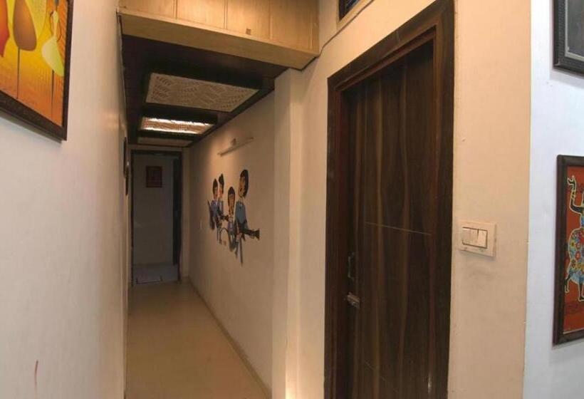 בית מלון כפרי 4 You   With Open Rooftop Cafe