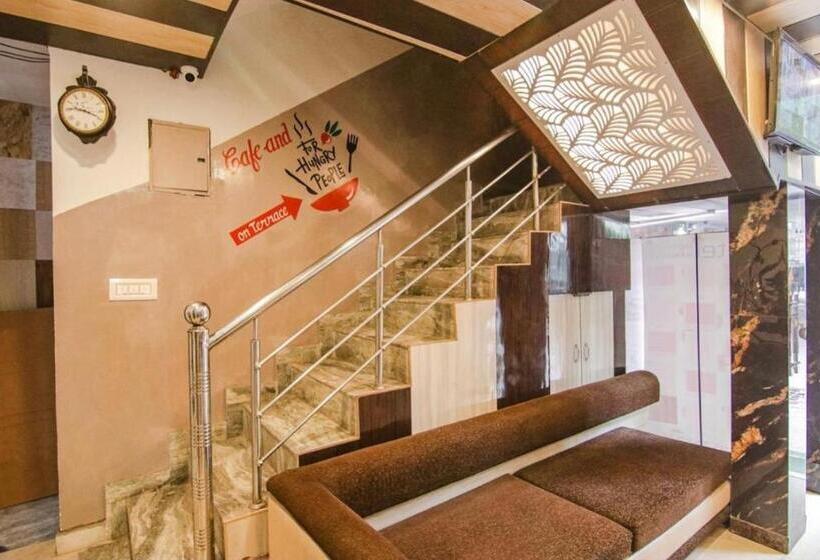 בית מלון כפרי 4 You   With Open Rooftop Cafe