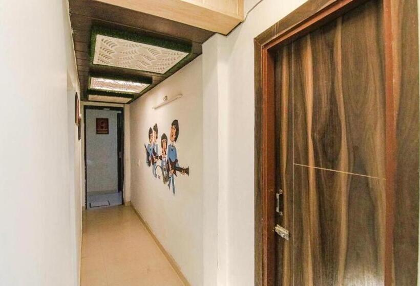 בית מלון כפרי 4 You   With Open Rooftop Cafe