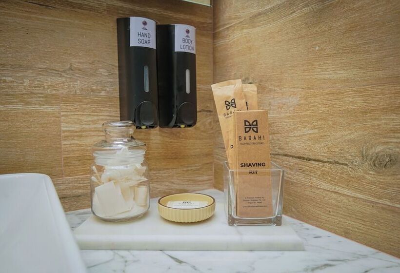 هتل Barahi Kathmandu