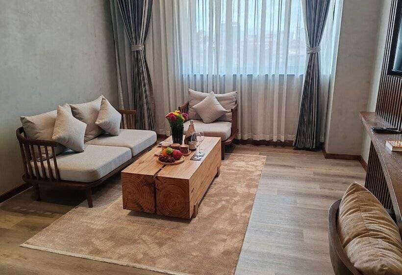 هتل Barahi Kathmandu