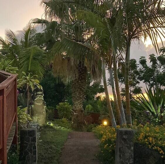 هتل Hare Rapa Nui By Chez Joseph