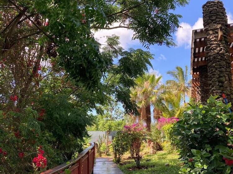 هتل Hare Rapa Nui By Chez Joseph