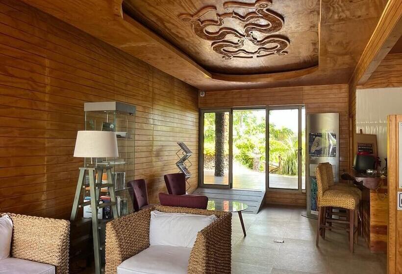 هتل Hare Rapa Nui By Chez Joseph