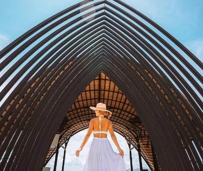 Hotelli Leaf Lake Kan Resort