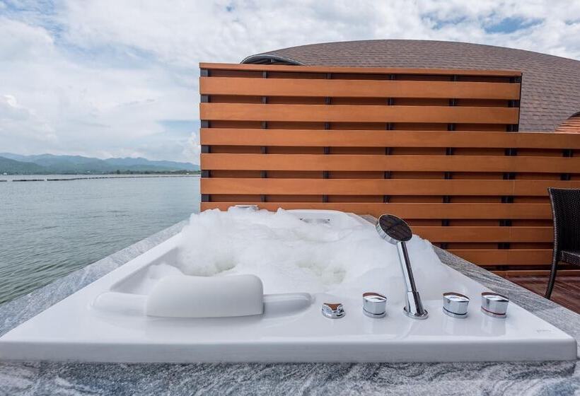 Hotel Leaf Lake Kan Resort